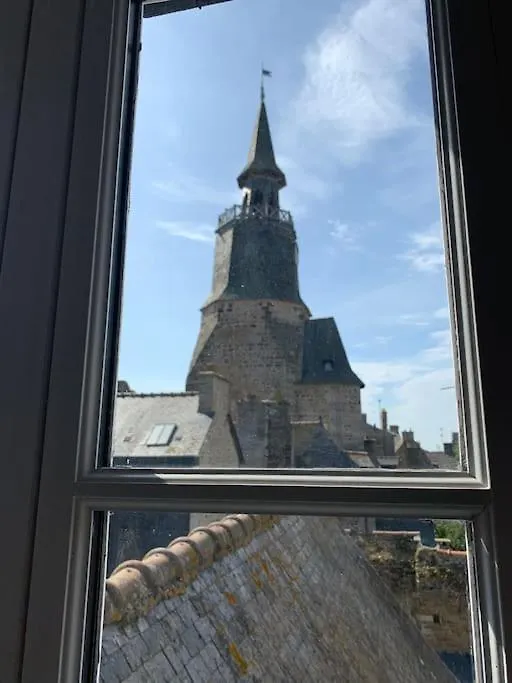 Le Grenier studio de charme centre historique Dinan Appartement