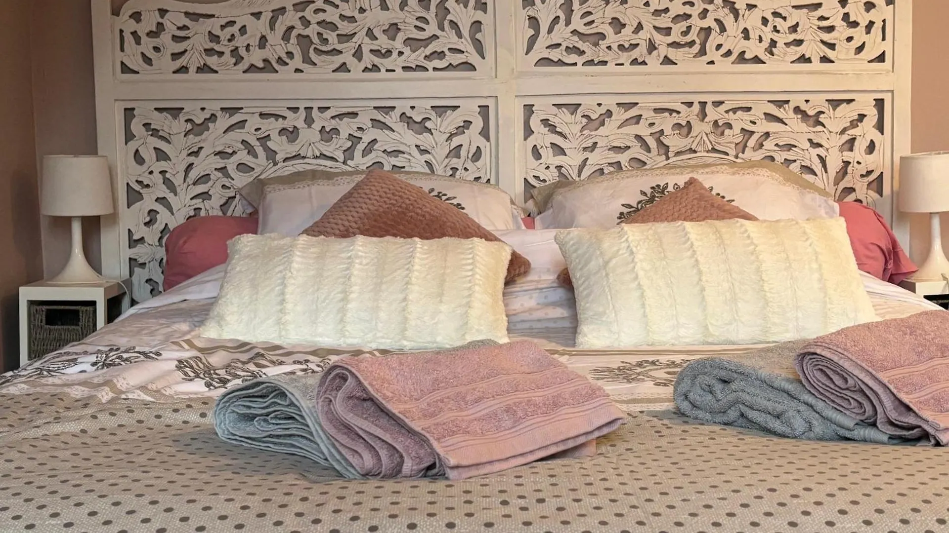 Appartement Le Grenier studio de charme centre historique Dinan France